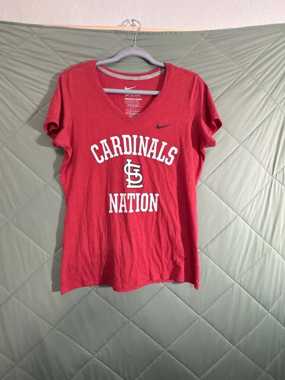 Nike St. Louis Cardinals Nation T-Shirt Size XL Red V-Neck MLB Baseball
